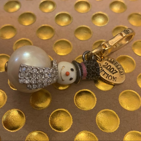 Juicy Couture Pearl Jeweled Snowman Charm! - Picture 2 of 7